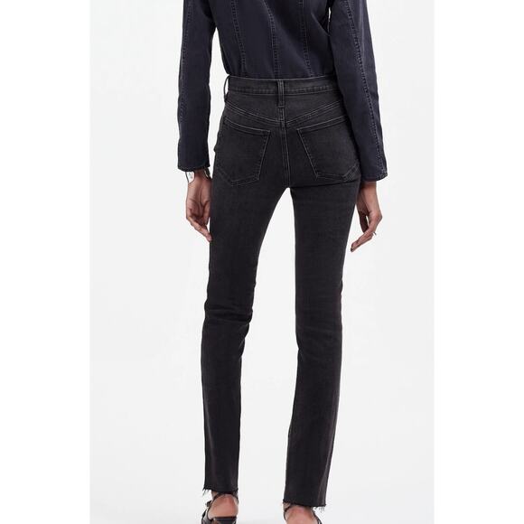 Madewell Mid-Rise Stovepipe Jeans in Armand Wash WMNS P27 Black Raw-Hem Petite - Picture 2 of 12